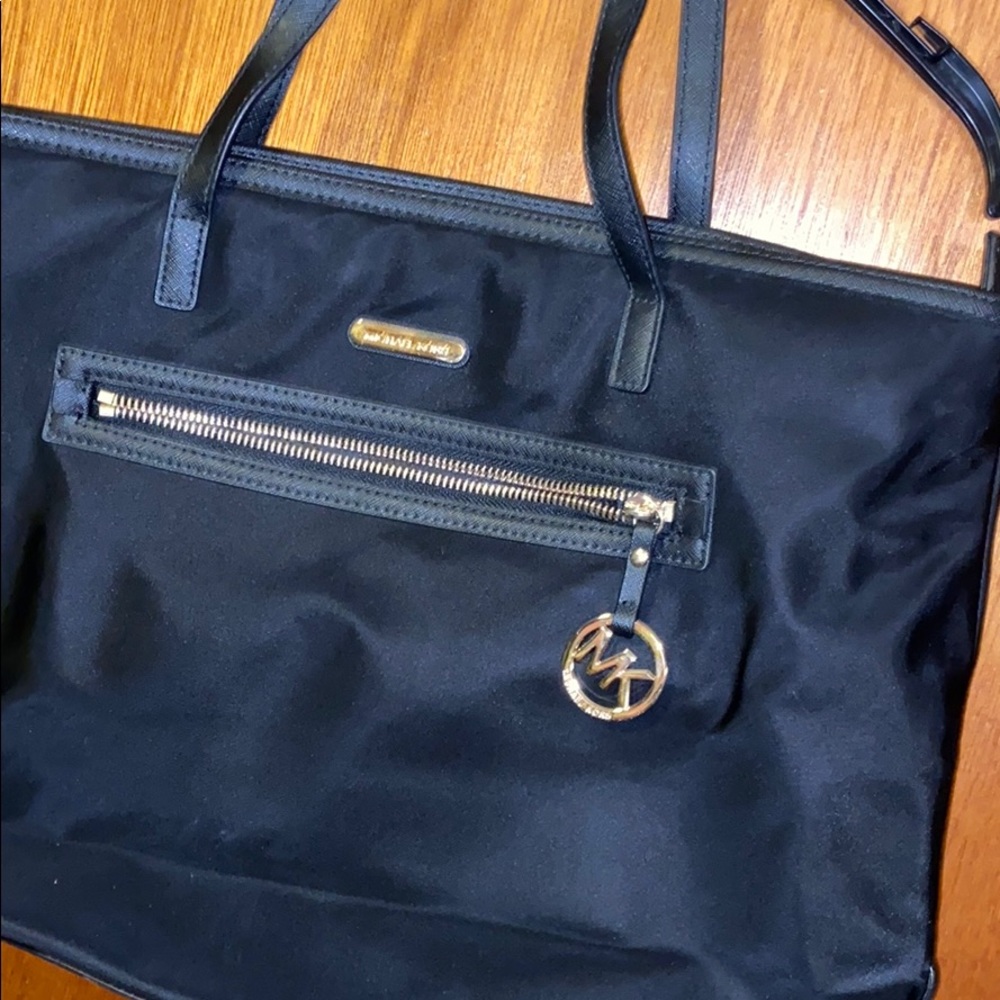 Michael Kors Purse Like New